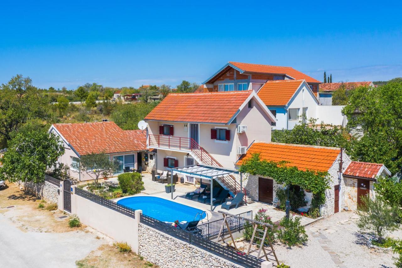 Holiday Home Rosko Skradin Eksteriør bilde